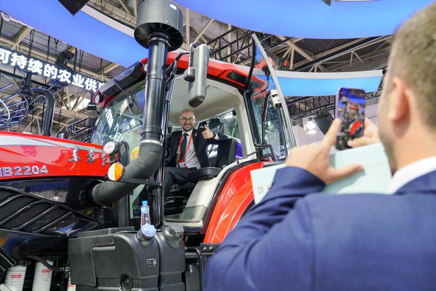 1766975913154006587.jpg 40.jpg