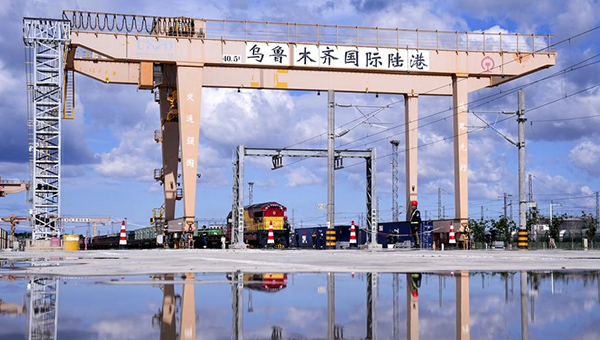 Two years on, free trade zone catalyzes Xinjiang's opening up, development