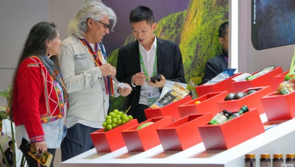 China shares development opportunities with the world through CIIE