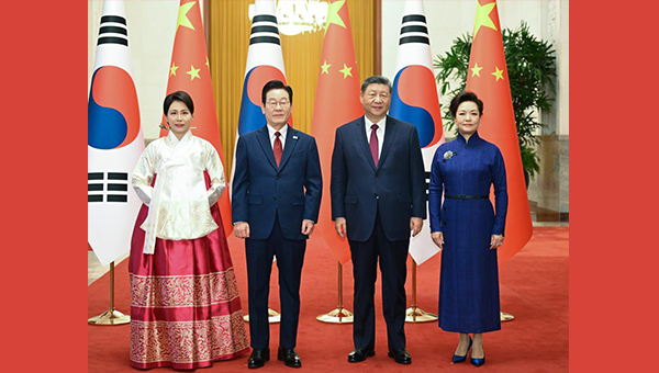 Xi holds talks with ROK President Lee Jae Myung
