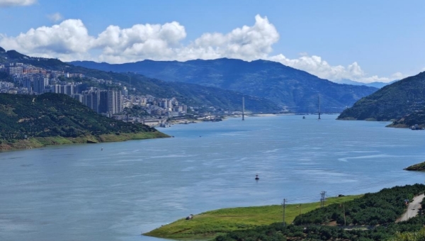 Systematic approach sees return of clear waters to the Yangtze River