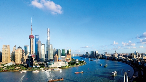 Shanghai's GDP tops 5.6 trillion yuan in 2025, fifth largest among world cities