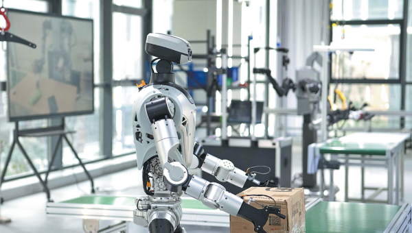 Xi urges breakthroughs in development of industries of the future