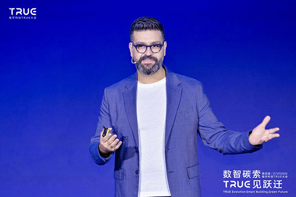 1751855736590088933.jpg 7.jpg