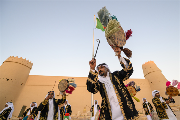 1752804543183058209.jpg 阿尔达舞4.jpg