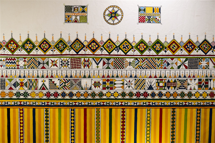 1752805225534059278.jpg 阿西里壁画2.jpg