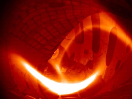 First hydrogen plasma in Wendelstein 7-X - 460 (IPP).jpg