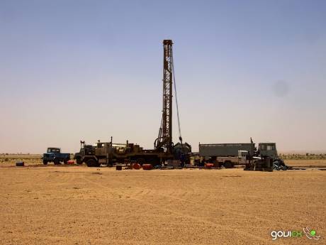 MAdaouela drilling 460.jpg
