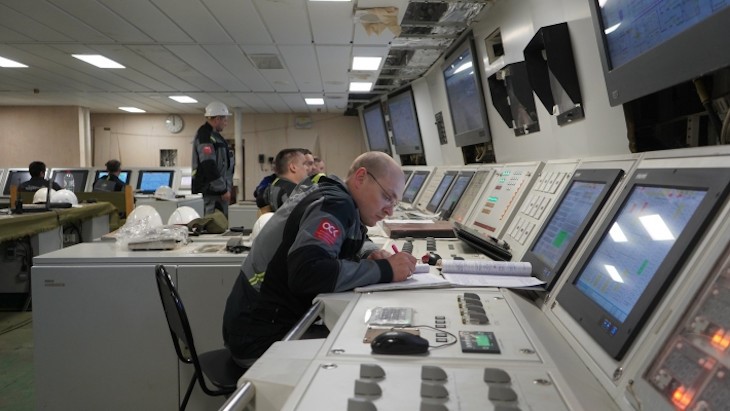 Ural-control-room-(Baltic-Shipyard).jpg