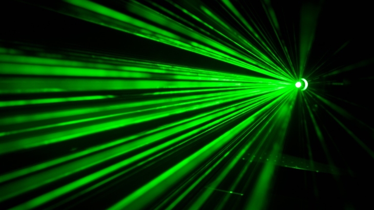 Green-laser-beams-(Pixabay).jpg
