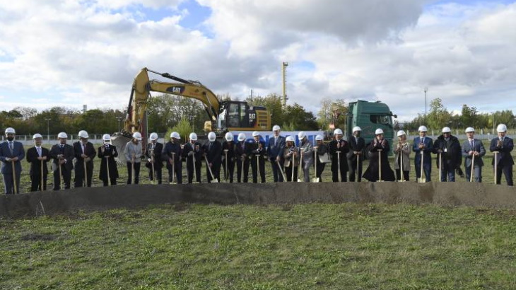 Groundbreaking-for-new-Seibersdorf-lab-building-October-2022-(D-Calma-IAEA).jpg