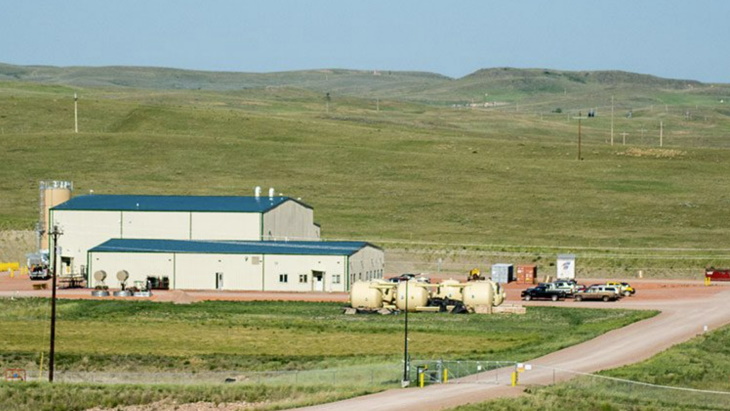 Ross-process-plant-at-Lance-(Peninsula).jpg