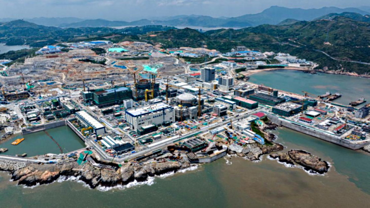 1752227260570053648.jpg eee40524-70ff-4c00-9cff-7bb83dcb6240.jpg