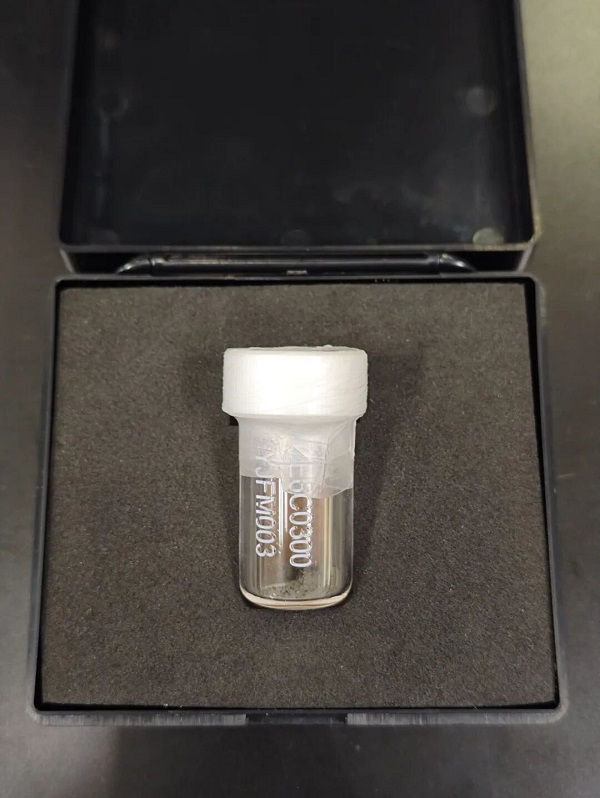 1760942636047047198.jpg 月球1.jpg