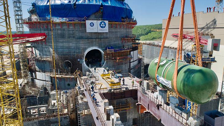 Kursk-2_reactor_vessel_rosatom.jpg