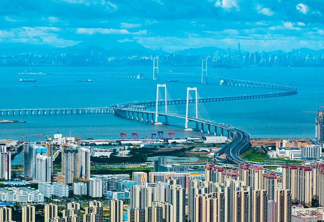 Shenzhen-Zhongshan Bridge: A new landmark on Lingdingyang