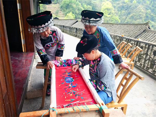 Xiangxi Miao Embroidery: Weaving Miao history into fabric