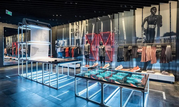 1749434786696063129.jpg 耐克.jpg