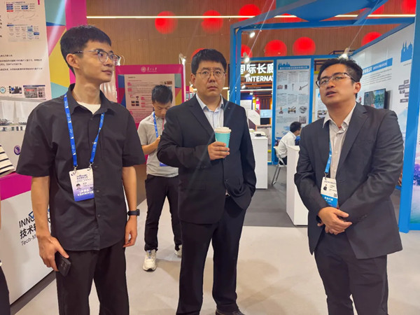 1759137112543077948.jpg 浦江3.jpg