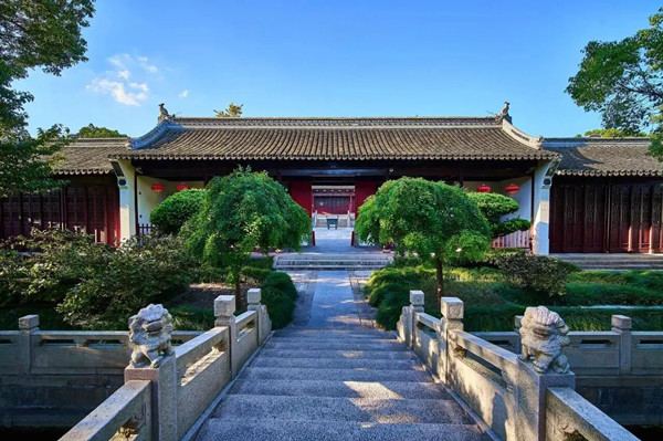 1761116221160066265.jpg 3307285993.jpg