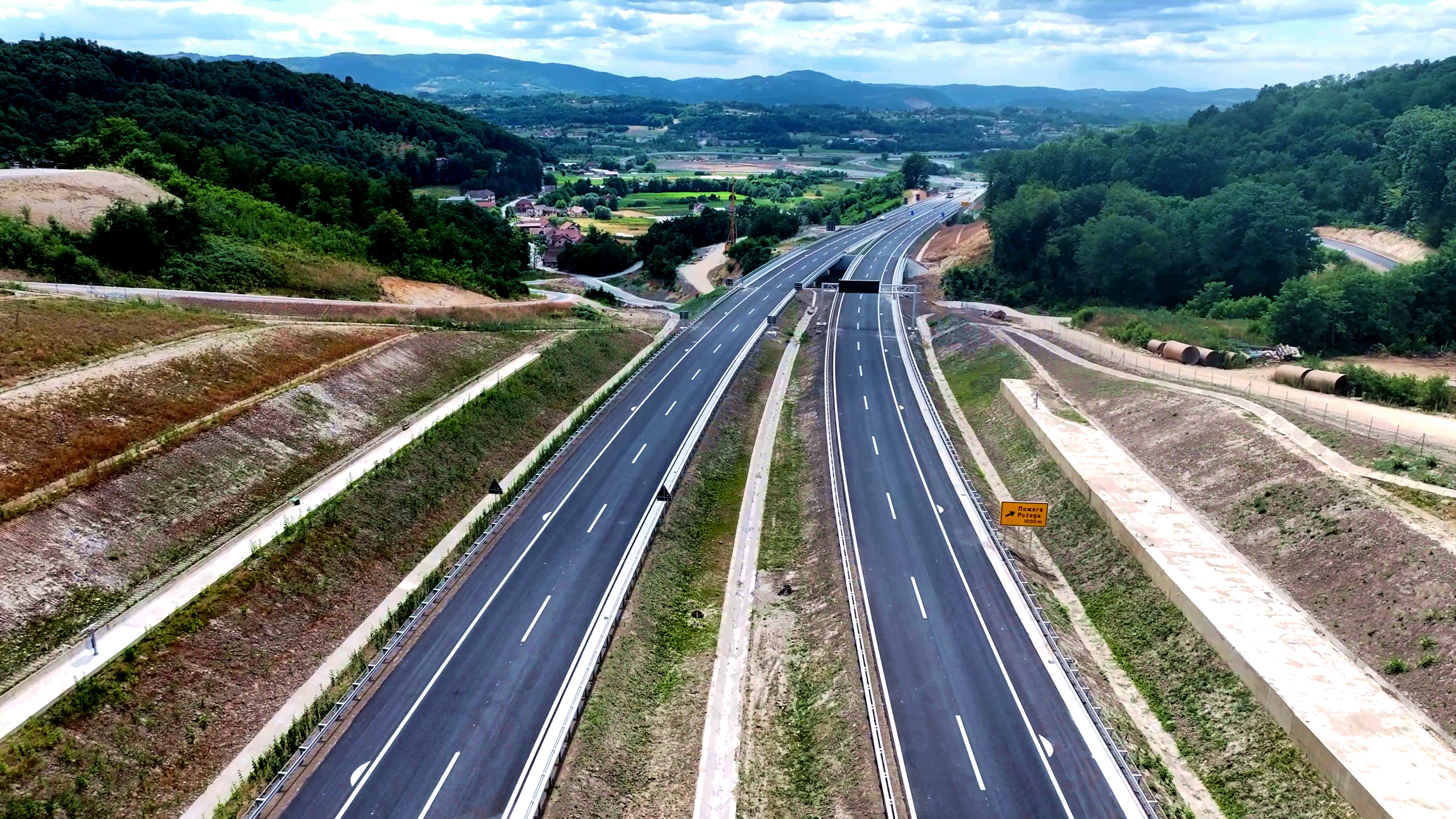 1761292835278059946.jpg 1761292835278059946.jpg