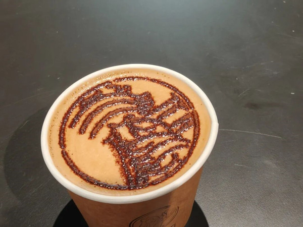 1761555122719039929.jpg 640 (7).jpg