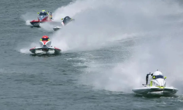 1761812967797003996.jpg 1469605760.jpg