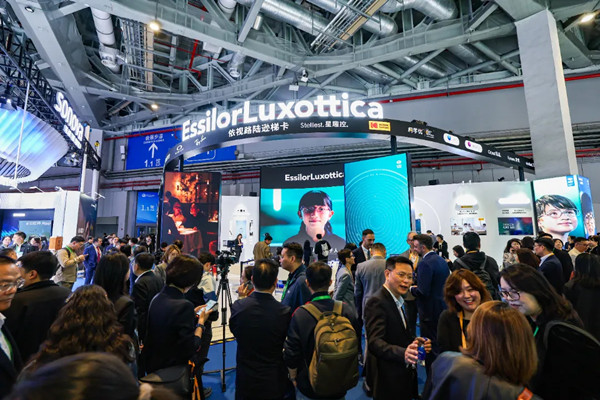 1762939536164084156.jpg 眼镜1.jpg