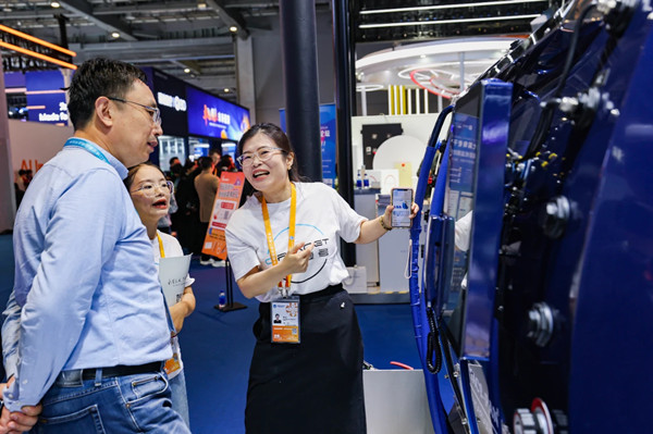 1762939711035085542.jpg 舱3.jpg