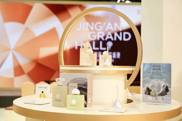 1763015062779001065.jpg 3371256174.jpg