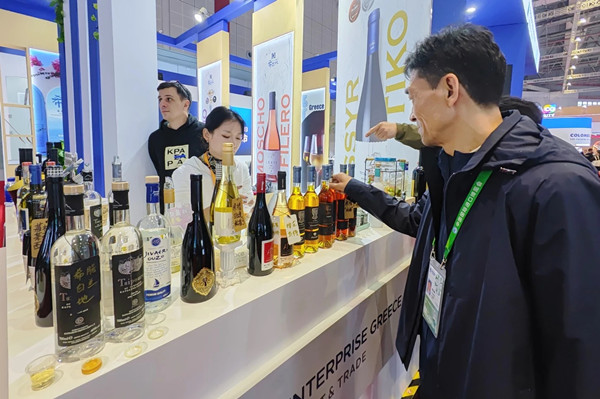 1763109104868043136.jpg 希华2.jpg