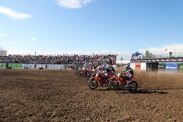 1764124595780000547.jpg 12.jpg