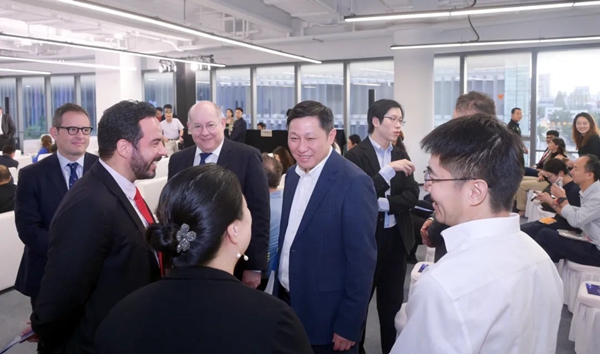 1764150215803063620.jpg 15.jpg