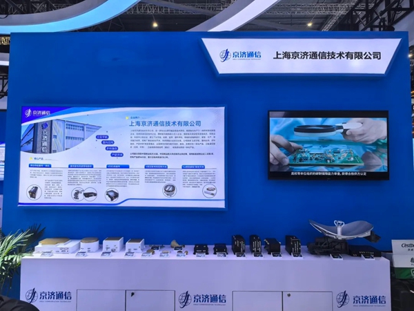 1764151106844015195.jpg 21.jpg