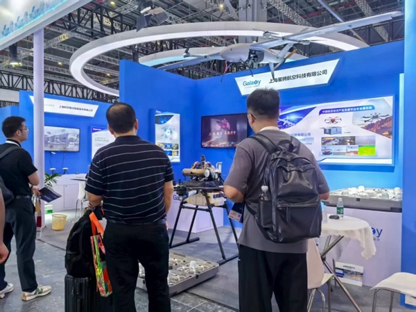 1764151119915025913.jpg 22.jpg