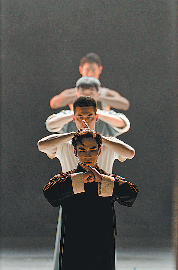 5-The drama is inspired by Ip Man and his most famous disciple Bruce Lee, integrating modern dance moves with martial arts. CHINA DAILY.png