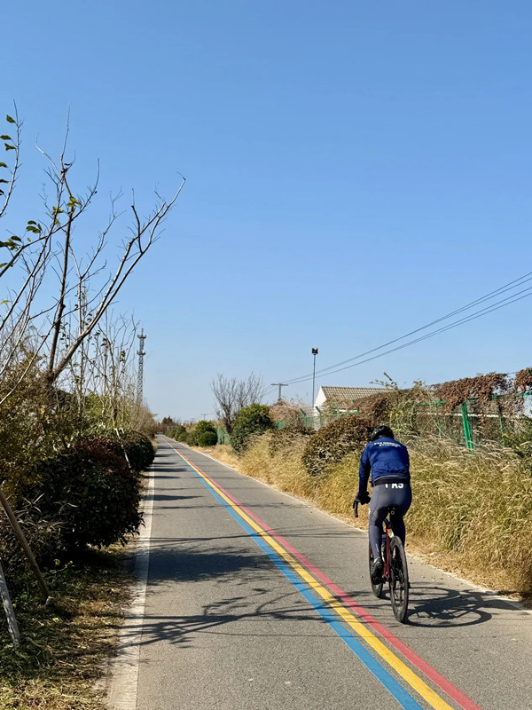 1767002986475012048.jpg 1242940481.jpg