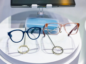 EssilorLuxottica debuts two global innovations at 8th CIIE
