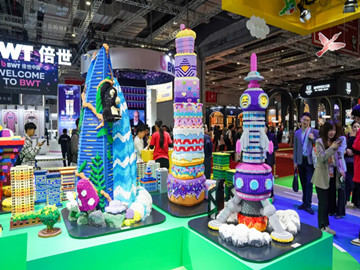 LEGO unveils new products at 8th CIIE with 'city of fun' theme