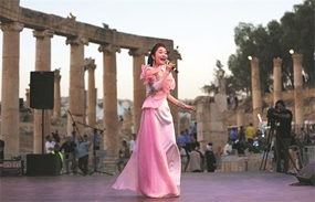 Chinese troupe takes center stage at cultural festival in Jordan