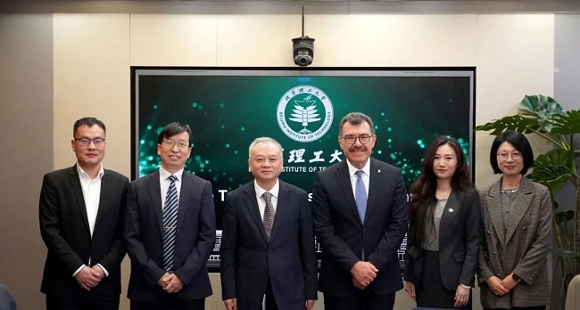 1765268053841041742.jpg 640.jpg