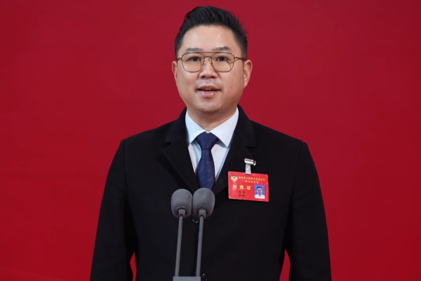 Overseas Chinese share ideas for hometown development