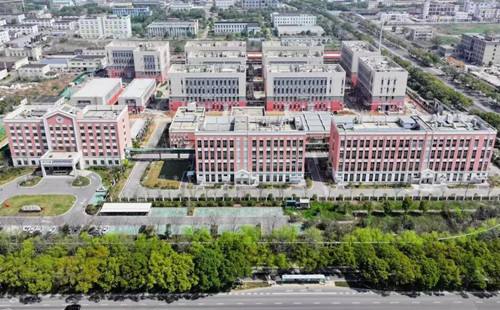 Provincial political adviser focuses on development of pilot platforms