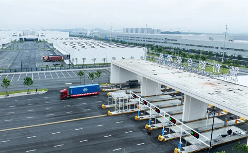 Marketing center for Anji-made chairs opens in Dubai