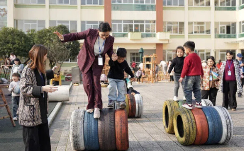 Uzbek delegation visits Huzhou's Anji for educational exchange