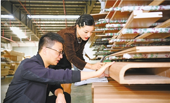 Huzhou's wood flooring exports surpass 1,700 shipments