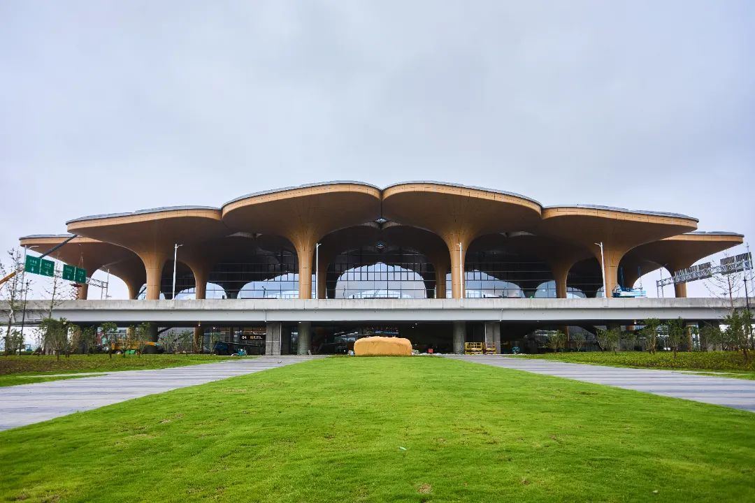 Jiaxing Nanhu Airport begins operations