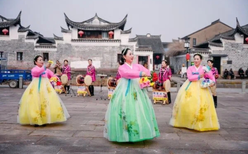 South Korean artists explore culture in Ningbo