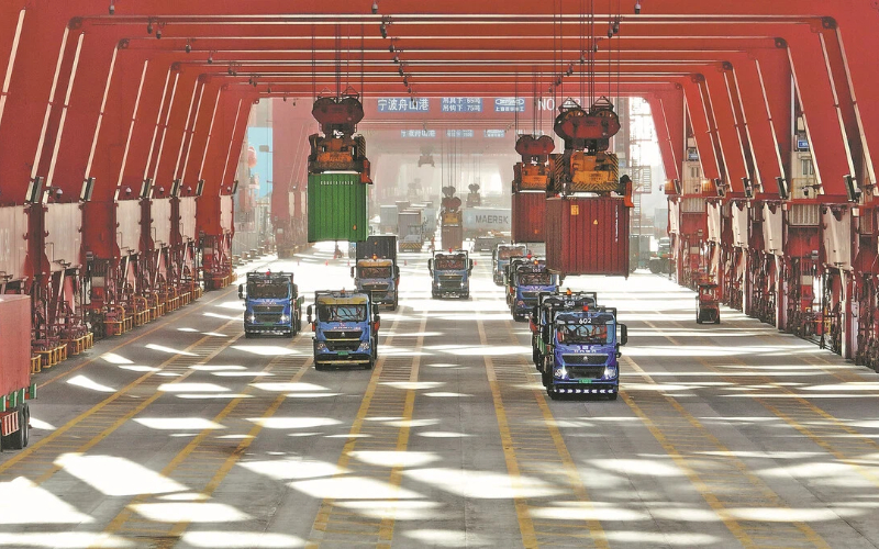 Ningbo-Zhoushan Port throughput up