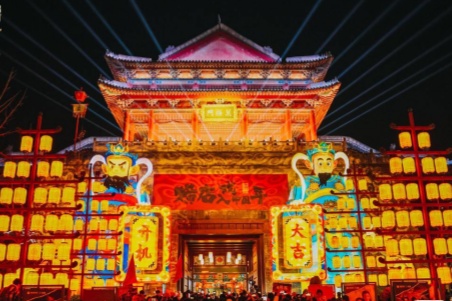 Hengdian lantern fair kicks off Spring Festival celebrations